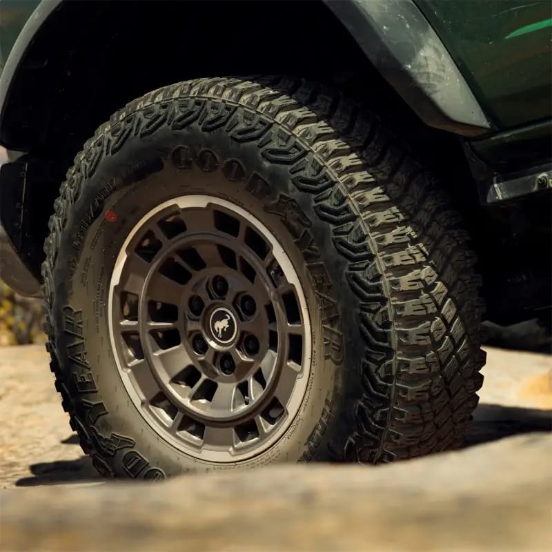 Ford Racing 21-23 Bronco 17x8.5 Wheel Kit - Sinister Bronze thumbnail 12