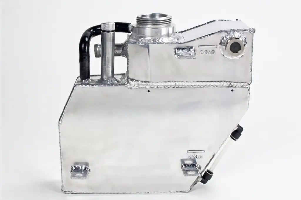 Mishimoto Aluminum Coolant Reservoir Tank thumbnail 6