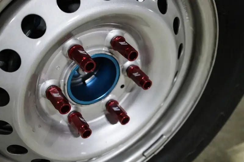 Mishimoto Aluminum Locking Lug Nuts M12x1.5 27pc Set Red thumbnail 17