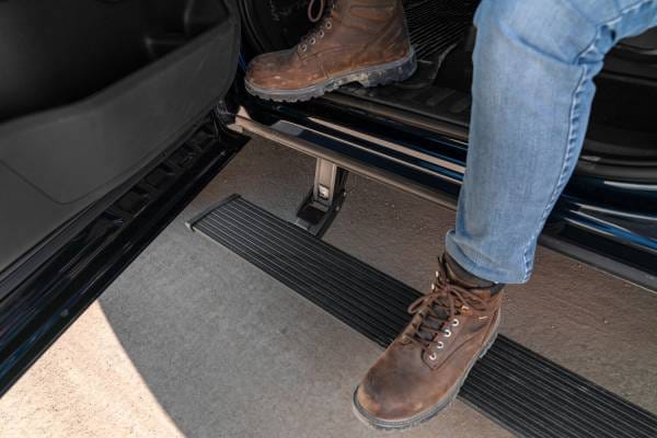 AMP Research 21-25 Chevrolet Suburban/Tahoe & Cadillac Escalade PowerStep - Black